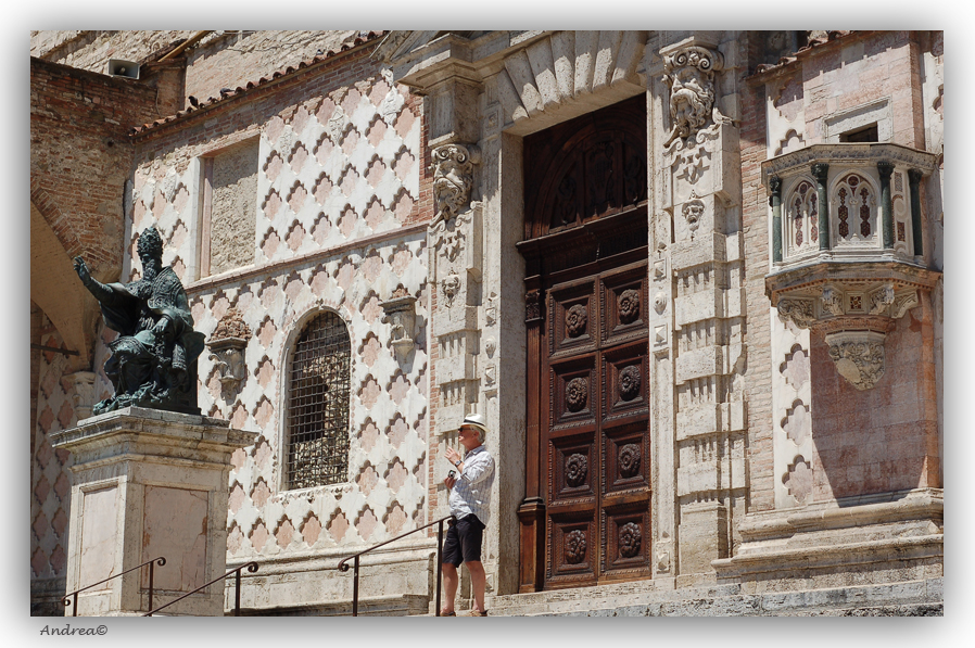 Voorgevel Duomo Perugia 